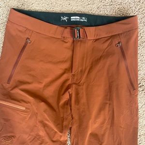 Womens arcteryx pants size 6